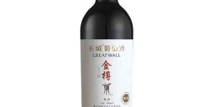 茅台白酒发黄好吗，06年茅台酒纸会发黄吗?